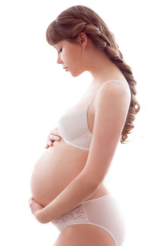孕后期抚摸胎教需谨慎